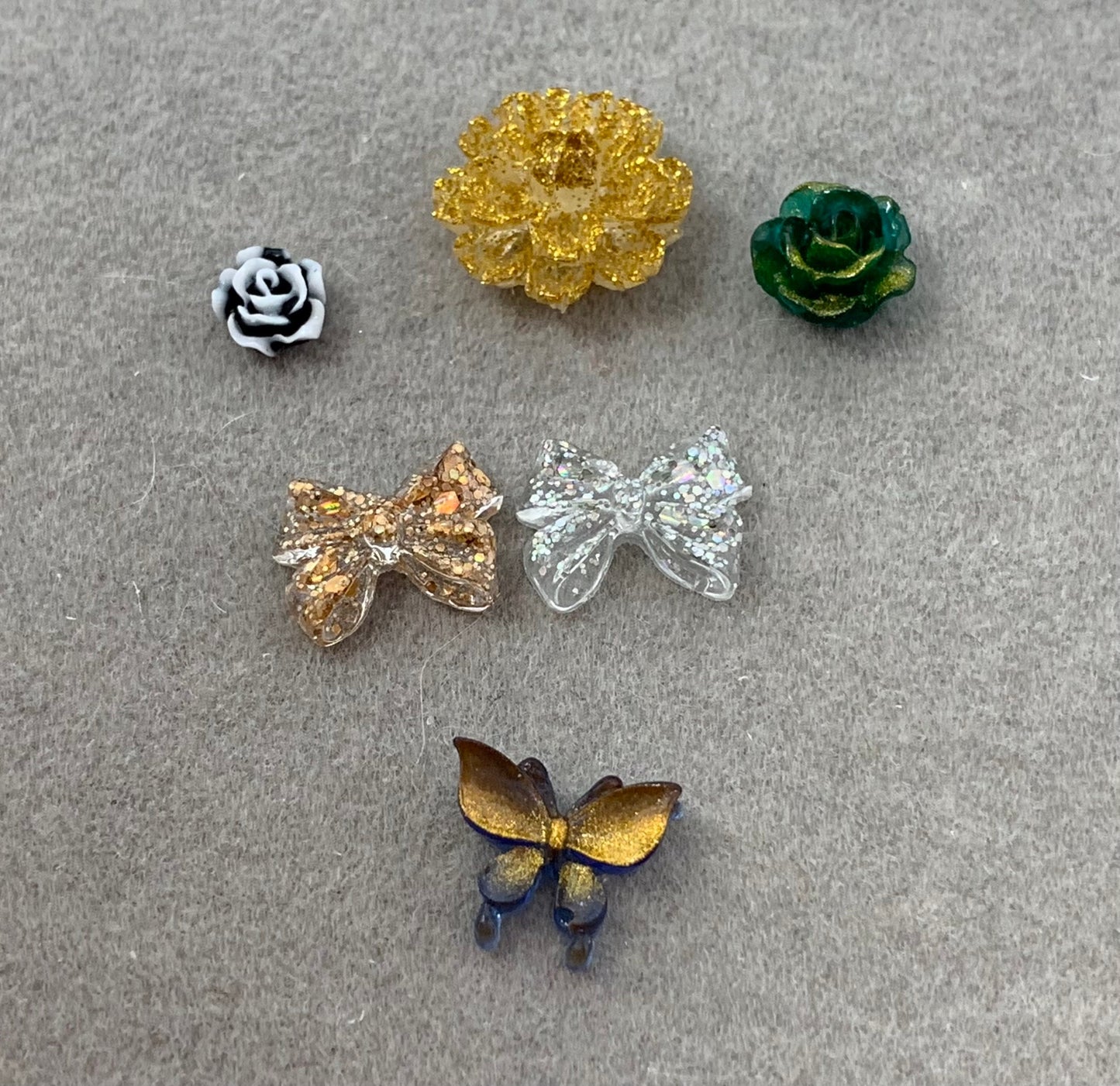 New Price! Putting on the Glitz Nail Charm Mix with Glitter Flowers, Butterflies and Bows Cabochon DYI Phone Cases Hair Accessories