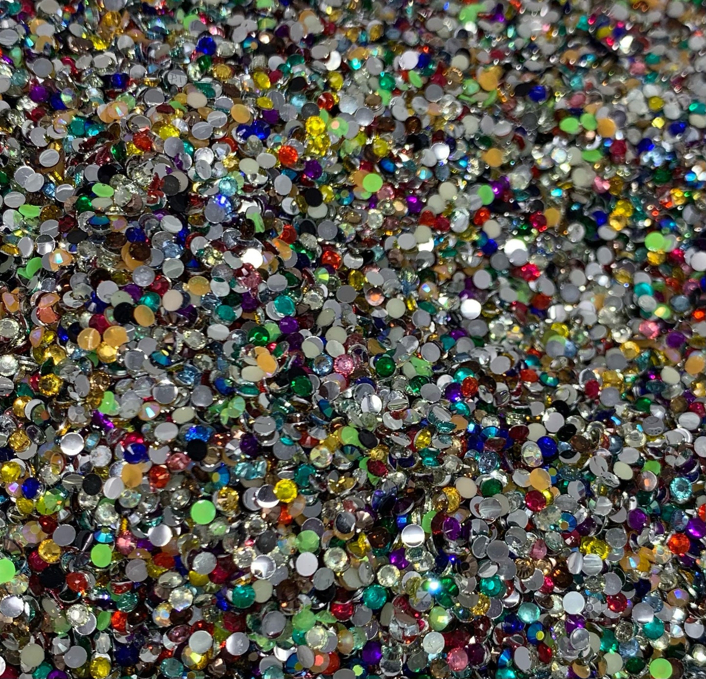 2mm Flat Back Rhinestone Confetti Mix. Great for Beadable Snow Globe Pens, Christmas Ornament Accents, Slime, Nails