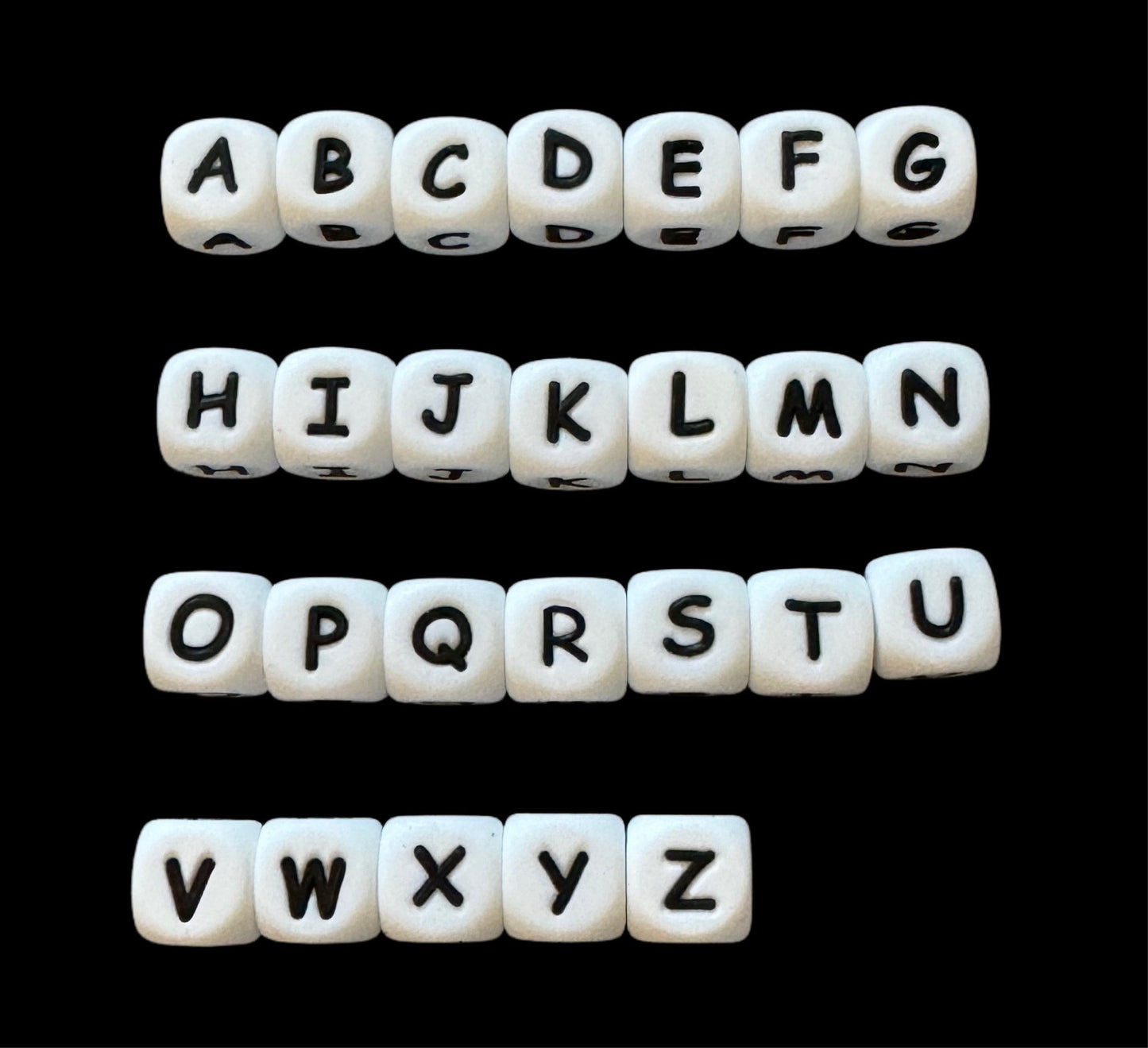 Side Hole 12mm Silicone Alphabet Letter Beads in Cube Shape Without Luminous Effect for Beadable Pens or DYI Bracelets and Lanyards