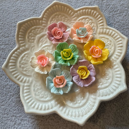 19mm Luminous Raised Center Resin Rose Flower Flatback Cabochon. Perfect for Your DIY for Phone Cases Water Bottles Scrapbook Hair Accessory