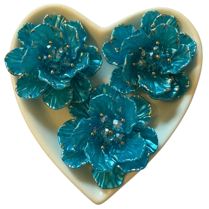 2 Pieces Beautiful Handmade Double Layer Flat Back Acrylic Flower with Individual Petals and Gold Highlights Cabochon for Your DIY Creation