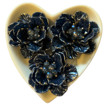 2 Pieces Beautiful Handmade Double Layer Flat Back Acrylic Flower with Individual Petals and Gold Highlights Cabochon for Your DIY Creation