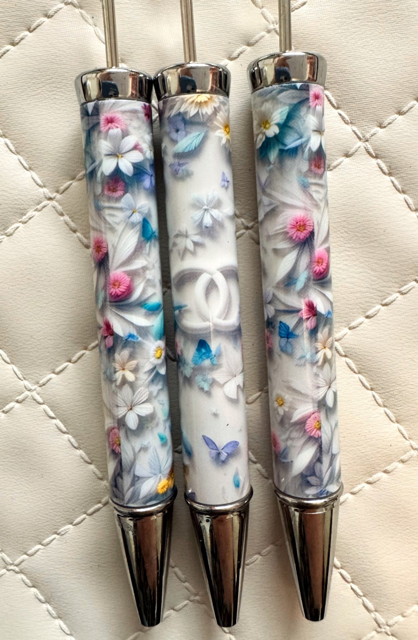 5 Pieces CC Beadable Plastic Pen Blank for Your DIY Creations.  5 Different Colors to Choose From!