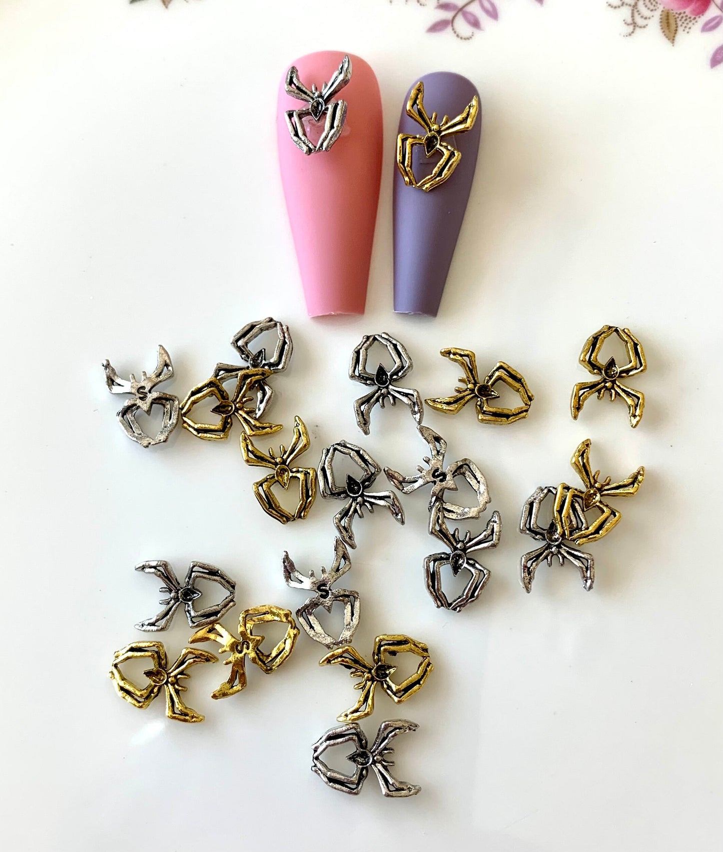 5 Pieces Metal Spiders Charms Silver or Gold Cute Nail Art Decorations DYI