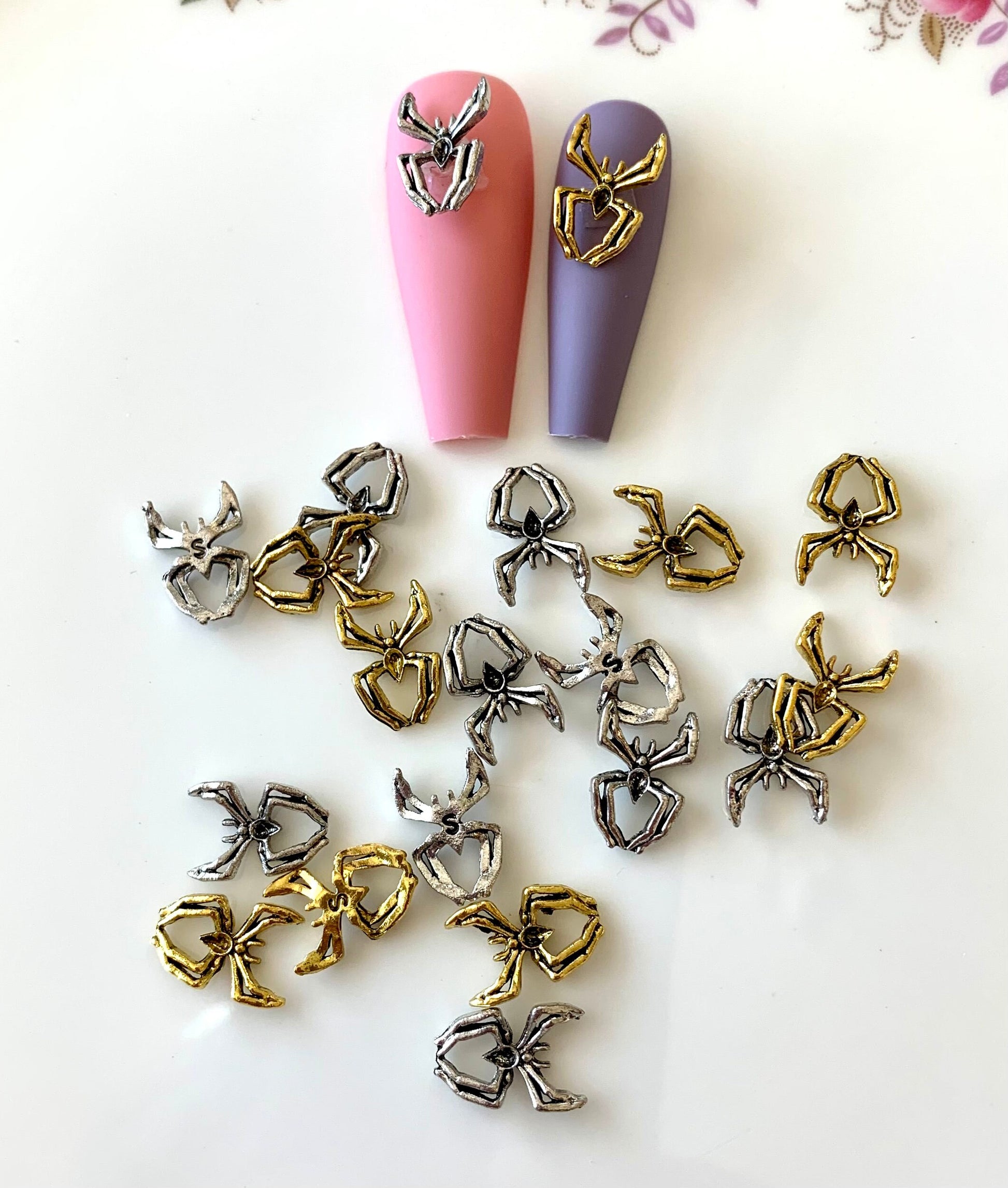 5 Pieces Metal Spiders Charms Silver or Gold Cute Nail Art Decorations DYI