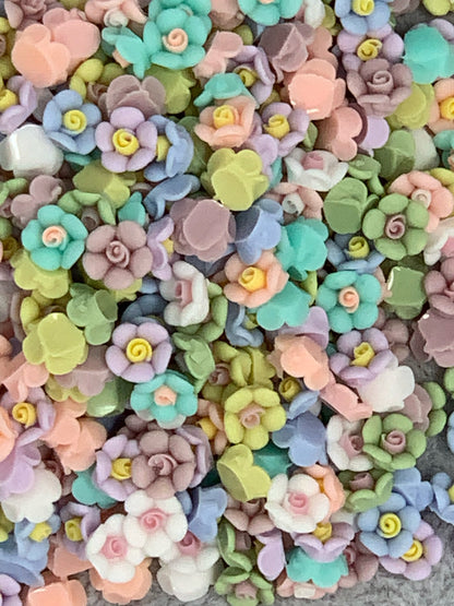 New Price! 8mm Flowers with Spiraled Centers Nail Charm Mix Flower Cabochon DYI Phone Cases Scrapbook Hair Accessories