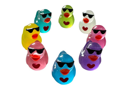 Mini GLOW and Solid 3D Resin Duck with Sun Glasses and Heart Rubber Duckie Style Cabochon DYI Hair Accessory Bracelet Cruising Ducks Jeep