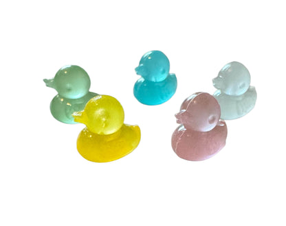 Mini SUPER GLOW 3D Resin Duck Without Painted Details Rubber Duckie Style Cabochon DYI Hair Accessory Bracelet Cruising Ducks Jeep