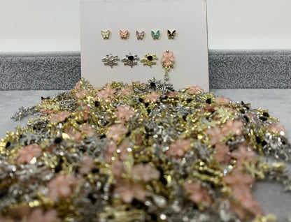 New Price! In the Garden All Metal Nail Charm Mix with Spider, Butterfly and Flower Cabochon DYI Phone Cases Scrapbook Hair Accessories