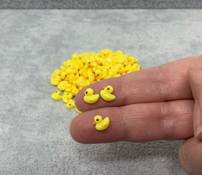 New Price! 8mm Yellow Duck Nail Charm Sized Rubber Duckie Style Cabochon DYI Phone Cases Scrapbook Hair Accessory Bracelet Cruising Ducks