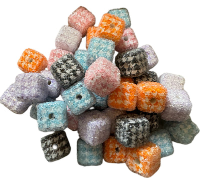 10 pieces 17mm Houndstooth Sugar Cubes or Squares for Beadable Pens, Keychains, Bracelets, and More! Perfect for Your DIY Creations!
