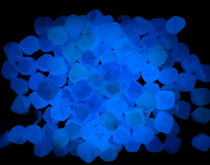 Glow Magic! 10 Pieces of 16mm Luminous Irregular Shaped Acrylic Beads for Beadable Pen, Keychain, Bracelet and more of Your DIY Creations