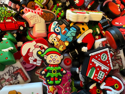 25 Pieces Christmas & Winter Bulk Random Silicone Focal Bead Random Mix for Beadable Pens, Keychains. Fun Grab Bags for Your DYI Creations!